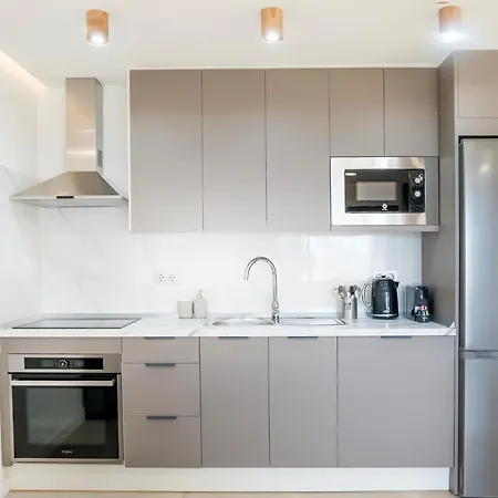 Newly Renovated, Luxurious With A Heated Pool, 259